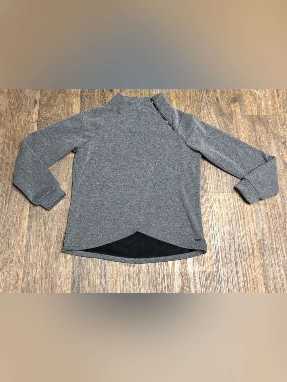 Tahari Sport women's asymmetrical zip pullover active sweatshirt size L
